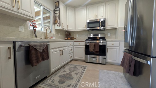 Front Image Thumbnail for CRIV25249092