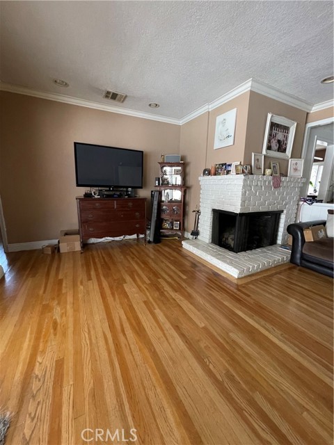 7957 Sausalito Avenue, West Hills CA: https://media.crmls.org/medias/4bfb15f7-368c-46b1-9a7c-08eb09d18282.jpg