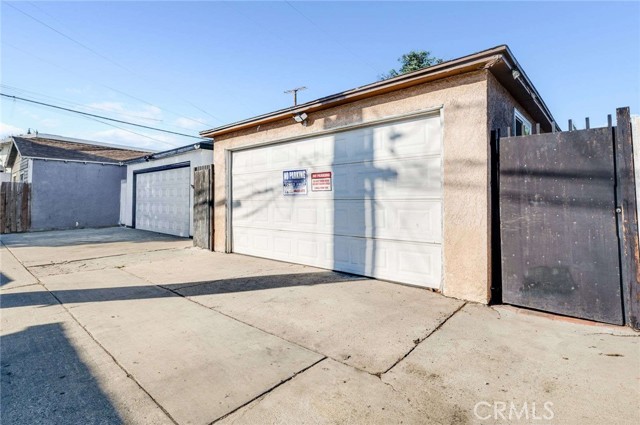 32 56th Street, Long Beach, California 90805, 4 Bedrooms Bedrooms, ,2 BathroomsBathrooms,Single Family Residence,For Sale,56th,PW25010844