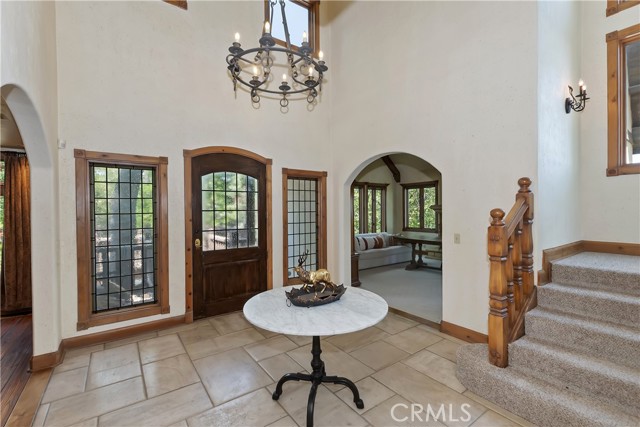 Detail Gallery Image 11 of 64 For 28324 Somerset Ln, Lake Arrowhead,  CA 92352 - 4 Beds | 4/1 Baths