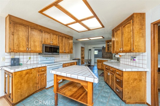Detail Gallery Image 11 of 60 For 472 Kelly Ridge Rd, Oroville,  CA 95966 - 3 Beds | 2 Baths