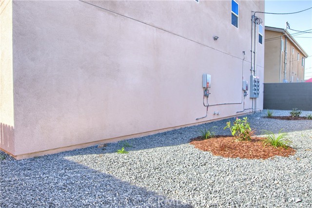 6522 Brynhurst Ave, Los Angeles CA: https://media.crmls.org/medias/4bfbd03c-d9aa-49cf-a2df-d3e5cd259f1e.jpg