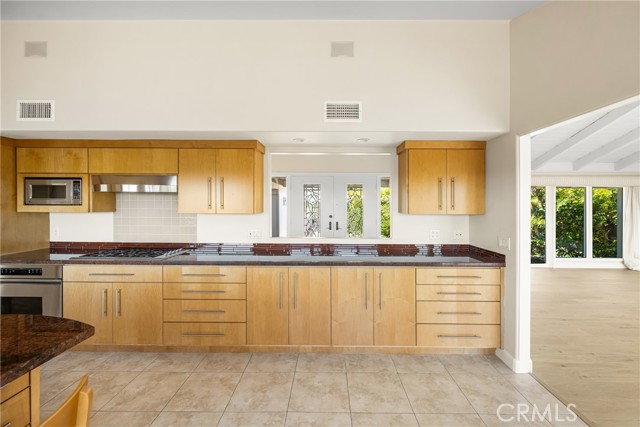 2815 Blue Water Drive, Corona del Mar CA: https://media.crmls.org/medias/4bfd8937-bdc2-4660-bf20-3c149ecf6bbc.jpg