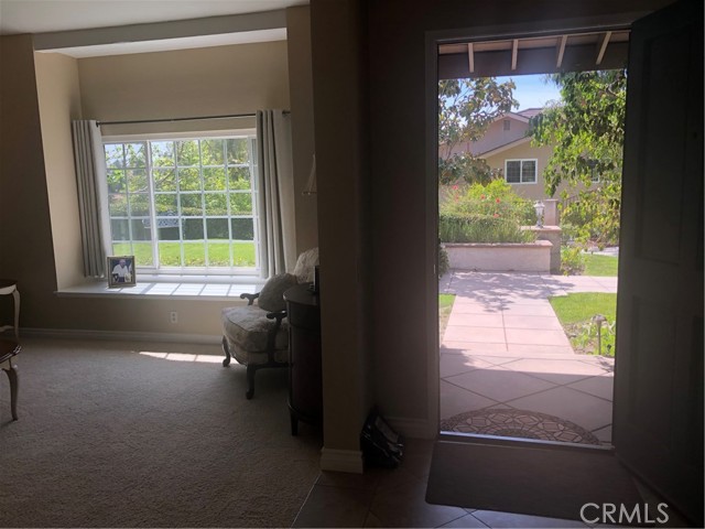 20639 Circulo Loma, Yorba Linda CA: https://media.crmls.org/medias/4bfe3f19-fb2f-4ee9-8123-8dbcdaf7e719.jpg