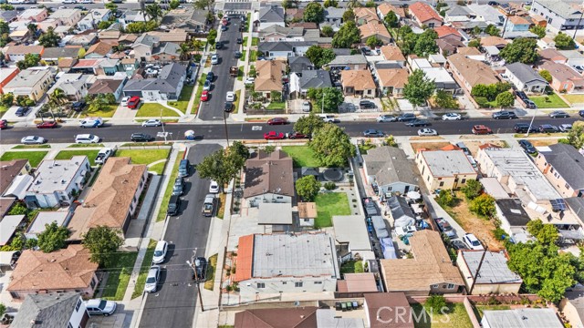 5304 Carmelita Avenue, Maywood CA: https://media.crmls.org/medias/4bfeac1d-7bbe-45ea-9153-618e52b2f76d.jpg
