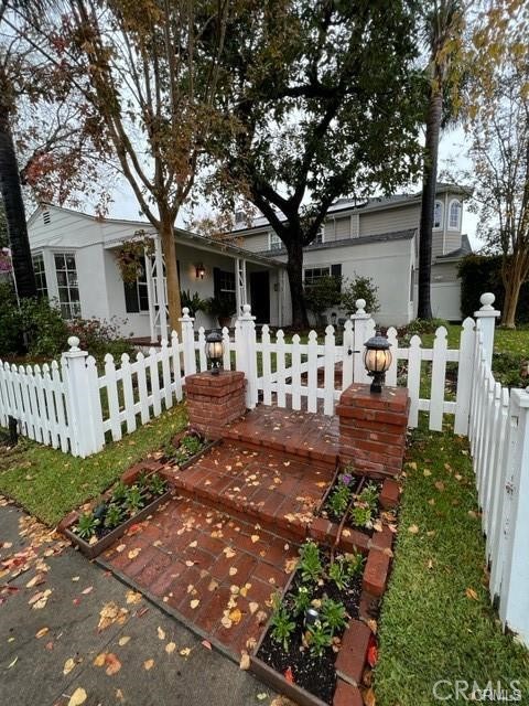 4345 Kraft Avenue, Studio City CA: https://media.crmls.org/medias/4bff1ff5-a651-4206-999b-13ed3811b9a4.jpg