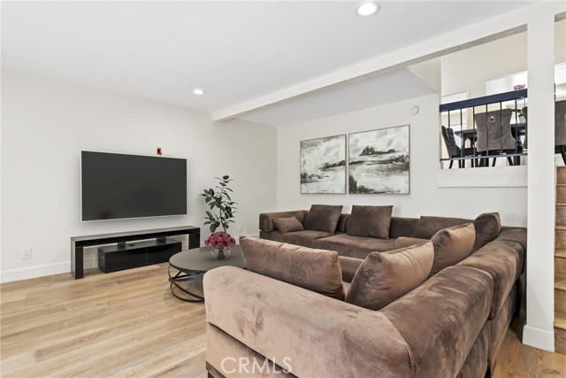 Detail Gallery Image 6 of 24 For 21535 Erwin St #131,  Woodland Hills,  CA 91367 - 2 Beds | 2 Baths
