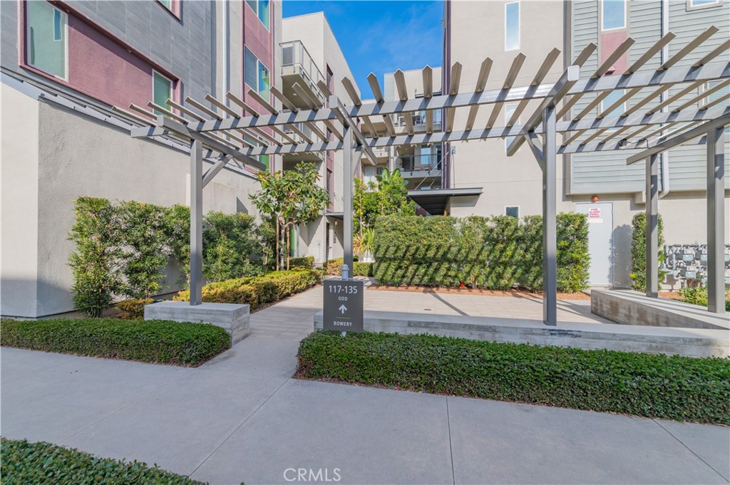 MLS #OC25261122 image #27