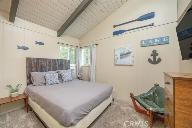 Detail Gallery Image 20 of 44 For 39054 Bayview Ln, Big Bear Lake,  CA 92315 - 3 Beds | 1/1 Baths