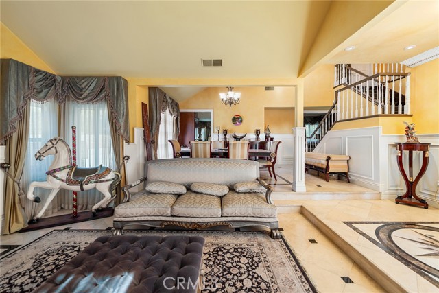 2445 N Santiago Boulevard, Orange CA: https://media.crmls.org/medias/4bffa937-6a64-47f6-ae63-227ef1ac6d36.jpg