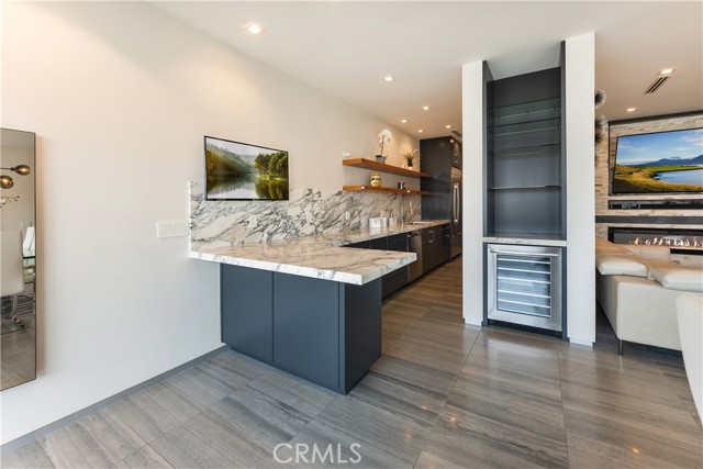 1333 S Beverly Glen Boulevard, Los Angeles CA: https://media.crmls.org/medias/4bffef80-557c-48a0-bc56-9945e9cd111a.jpg