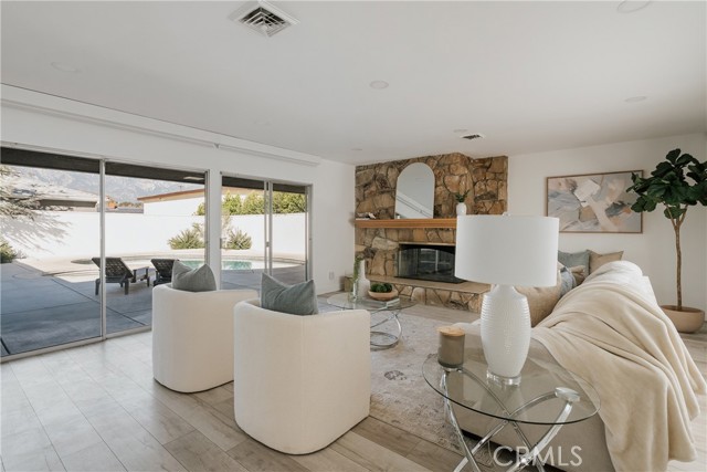 Detail Gallery Image 4 of 47 For 885 W Arrow, Upland,  CA 91786 - 3 Beds | 2 Baths