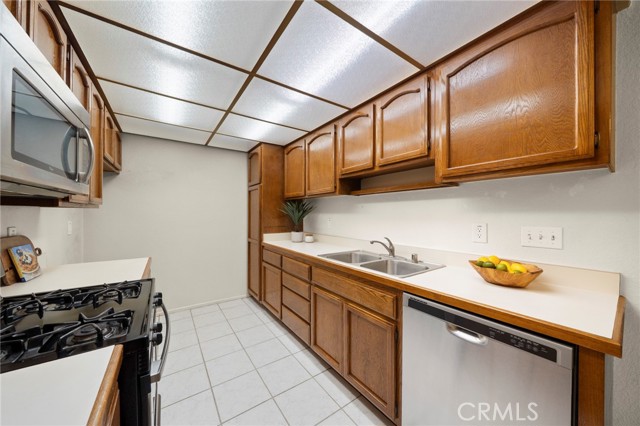 Detail Gallery Image 9 of 35 For 20557 S Vermont #7,  Torrance,  CA 90502 - 2 Beds | 2 Baths