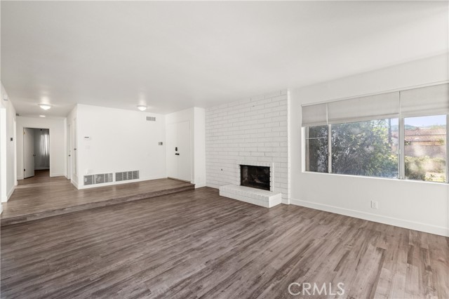 Detail Gallery Image 4 of 26 For 3950 Daguerre, Calabasas,  CA 91302 - 4 Beds | 3 Baths