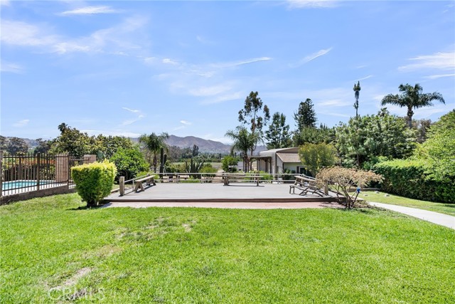 2886 Mcallister Street, Riverside CA: https://media.crmls.org/medias/4c01fef7-c63d-4de1-bca5-94eba6d4f8b3.jpg