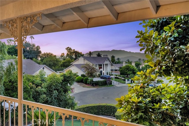 1656 Dunkirk Lane, Riverside CA: https://media.crmls.org/medias/4c029abb-4609-49e1-b6fd-698738569f97.jpg