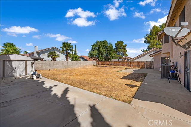 Detail Gallery Image 30 of 32 For 37443 Yorkshire Dr, Palmdale,  CA 93550 - 3 Beds | 3/1 Baths