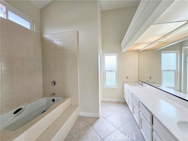 Detail Gallery Image 36 of 54 For 27355 Betanzos, Mission Viejo,  CA 92692 - 4 Beds | 3 Baths