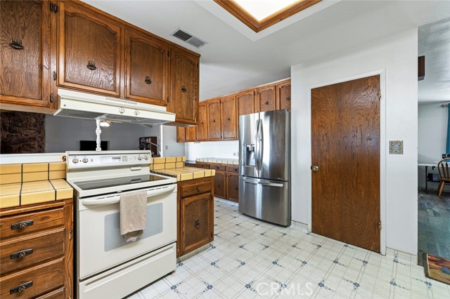 Detail Gallery Image 9 of 22 For 10858 N Armstrong Ave, Clovis,  CA 93619 - 3 Beds | 3 Baths
