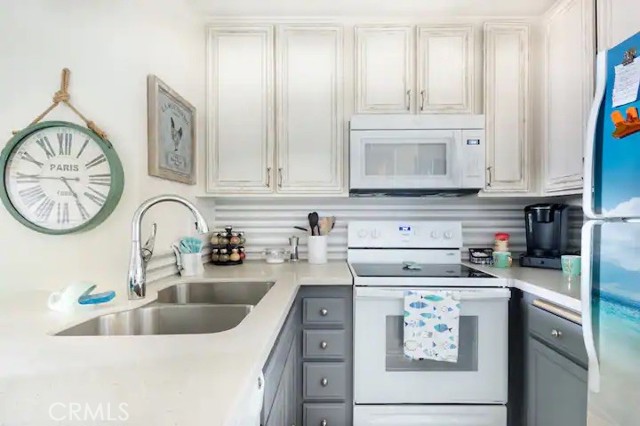 999 Pacific Street, Oceanside, California 92054, 1 Bedroom Bedrooms, ,1 BathroomBathrooms,Residential,For Sale,Pacific Street,BB24060640