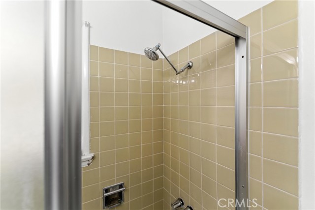 1205 W Alameda Avenue, Burbank CA: https://media.crmls.org/medias/4c05bb88-0a08-4541-9f19-1c2a520eade7.jpg