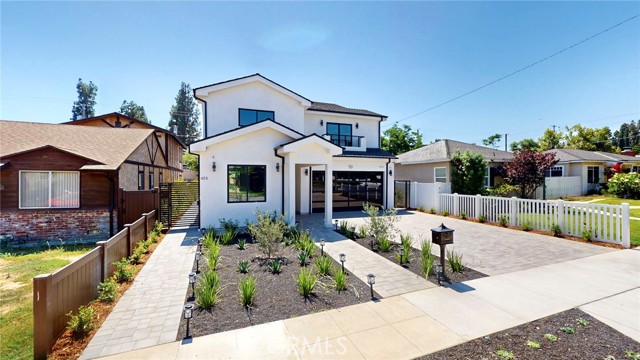 Image 6 of 75 For 421 Catalina Street