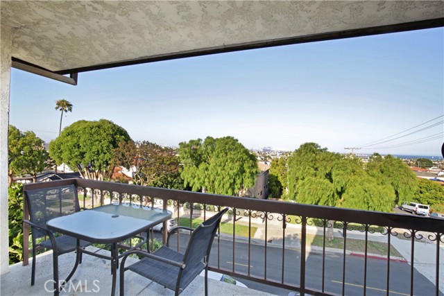 Detail Gallery Image 10 of 41 For 912 W 18th St 3a,  San Pedro,  CA 90731 - 2 Beds | 2 Baths