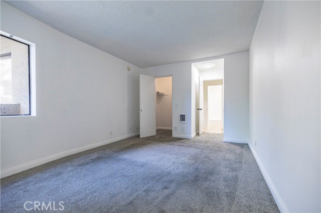20234 Cantara Street, Winnetka CA: https://media.crmls.org/medias/4c06ccea-262c-4f6c-b8bb-879d5f98ea3b.jpg
