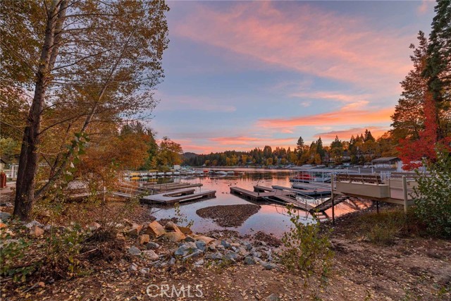 Detail Gallery Image 30 of 31 For 27643 W Shore Rd #5,  Lake Arrowhead,  CA 92352 - 4 Beds | 3/1 Baths