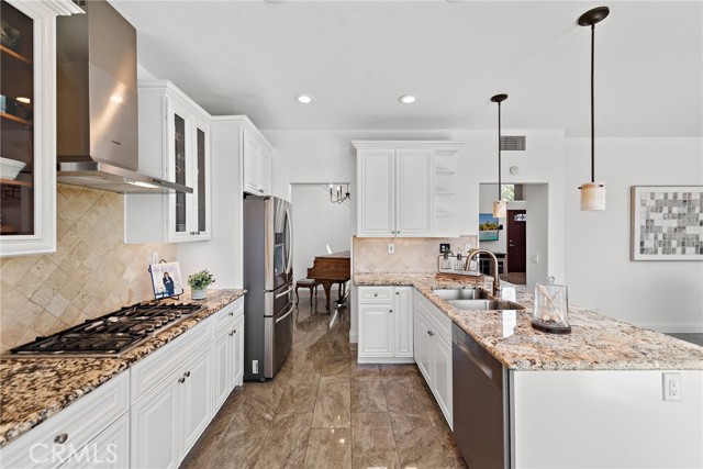 Detail Gallery Image 10 of 27 For 52 via Brida, Rancho Santa Margarita,  CA 92688 - 4 Beds | 2/1 Baths