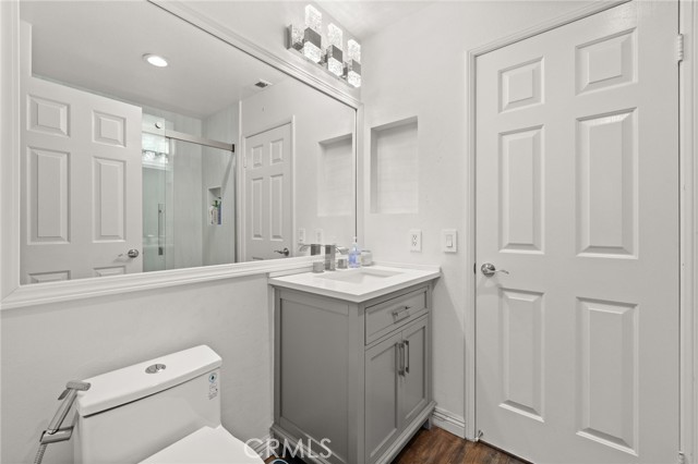 73 Northern Pine, Aliso Viejo CA: https://media.crmls.org/medias/4c077fe9-620a-4a62-bb99-d2aa8a0caece.jpg