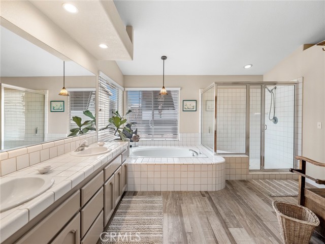 Detail Gallery Image 30 of 62 For 19544 Oneida, Apple Valley,  CA 92307 - 4 Beds | 3 Baths