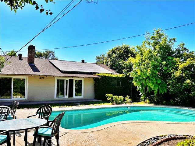 Detail Gallery Image 25 of 26 For 8927 Gloria Ave, North Hills,  CA 91343 - 3 Beds | 2 Baths