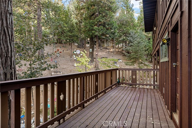 Detail Gallery Image 15 of 50 For 179 Golf Course Rd, Lake Arrowhead,  CA 92317 - 4 Beds | 3 Baths