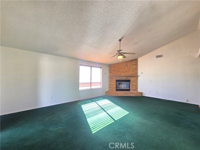 Detail Gallery Image 9 of 25 For 9432 Rea, California City,  CA 93505 - 3 Beds | 2 Baths