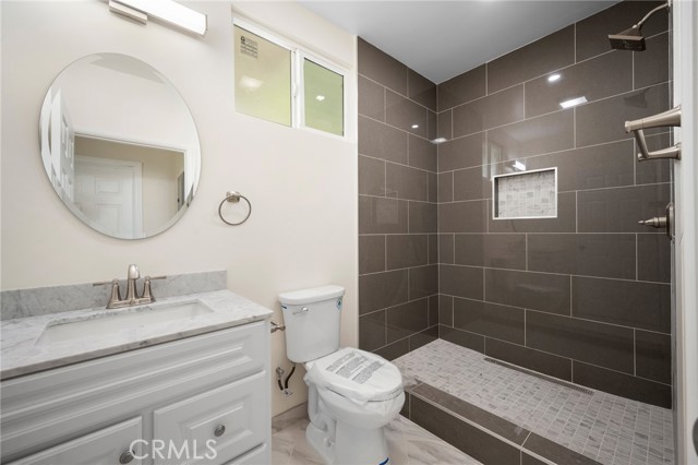 Detail Gallery Image 9 of 11 For 505 Myrtle St a,  Glendale,  CA 91203 - 1 Beds | 1 Baths