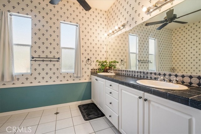 Detail Gallery Image 24 of 51 For 776 Oak Glade, Fallbrook,  CA 92028 - 3 Beds | 3 Baths