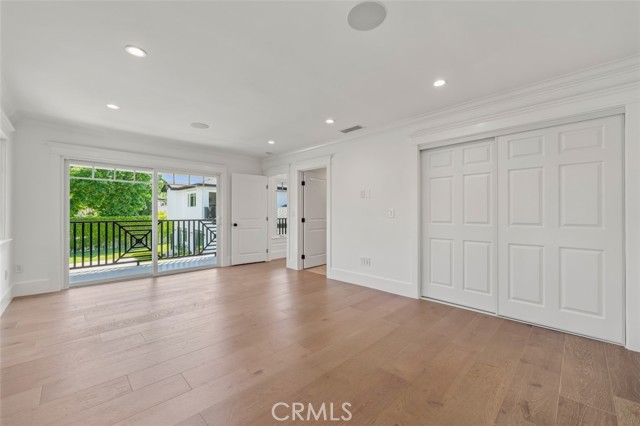 20701 Dumont Street, Woodland Hills CA: https://media.crmls.org/medias/4c0ae49e-292d-4934-b5f7-ea1fdf904f9e.jpg