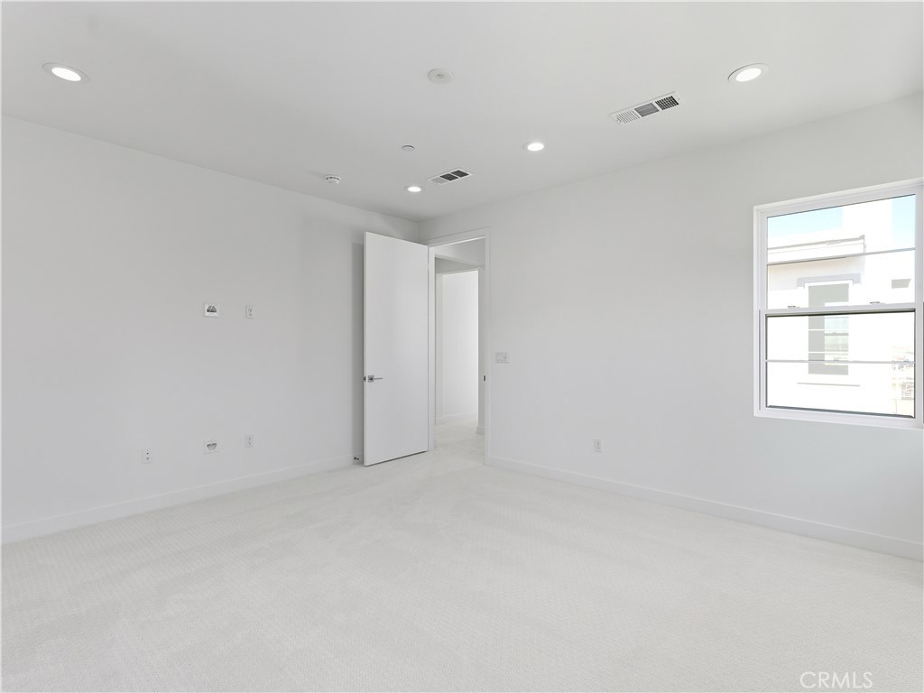 MLS #OC25227775 image #19