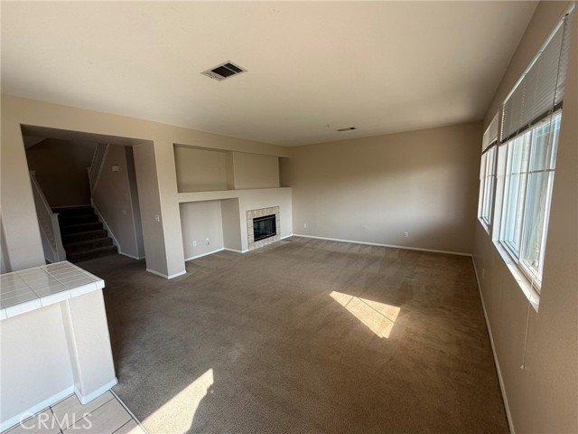 5859 Seminole Way, Fontana CA: https://media.crmls.org/medias/4c0c26e3-6879-4ccb-8cd2-174ed7f54c67.jpg