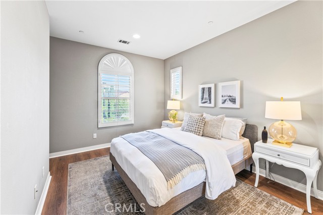 Detail Gallery Image 43 of 60 For 54 Valley Terrace, Irvine,  CA 92603 - 5 Beds | 4/1 Baths