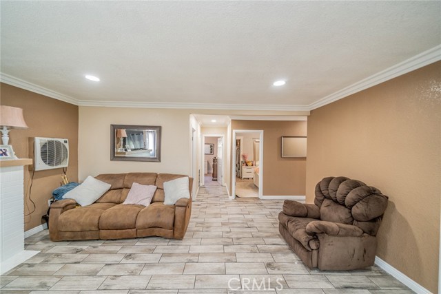 Detail Gallery Image 5 of 27 For 732 W 11th St, San Bernardino,  CA 92410 - 3 Beds | 1 Baths