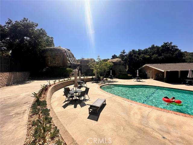 11401 Topanga, Chatsworth CA: https://media.crmls.org/medias/4c0d38ae-d85a-4689-92a4-39424d452817.jpg