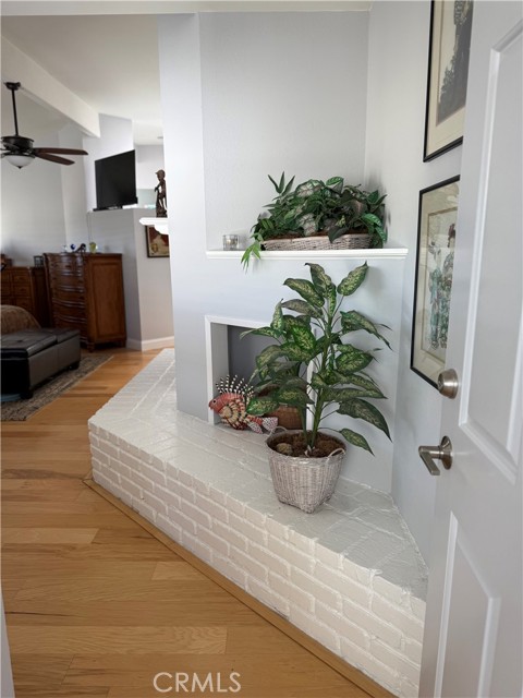 305 21st Street, Huntington Beach CA: https://media.crmls.org/medias/4c0d4763-e074-40d3-a00b-38540623e747.jpg