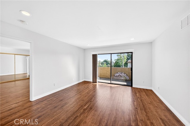 Detail Gallery Image 8 of 36 For 25261 Tanoak, Lake Forest,  CA 92630 - 2 Beds | 2 Baths