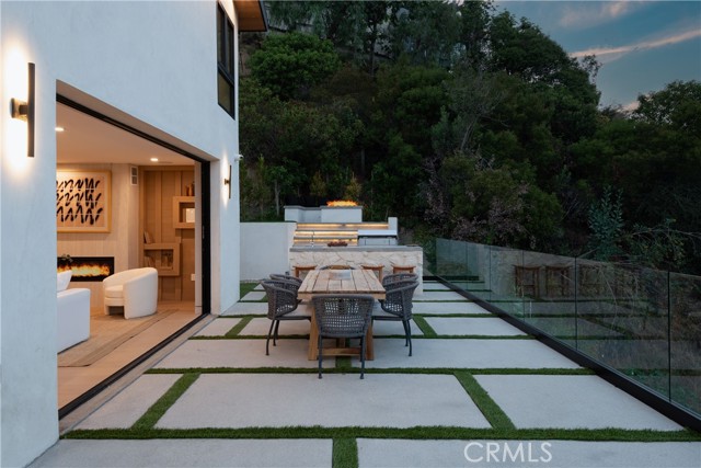 2608 Zorada Drive, Los Angeles CA: https://media.crmls.org/medias/4c0ed374-573a-4416-b044-c4e6b14dfff5.jpg