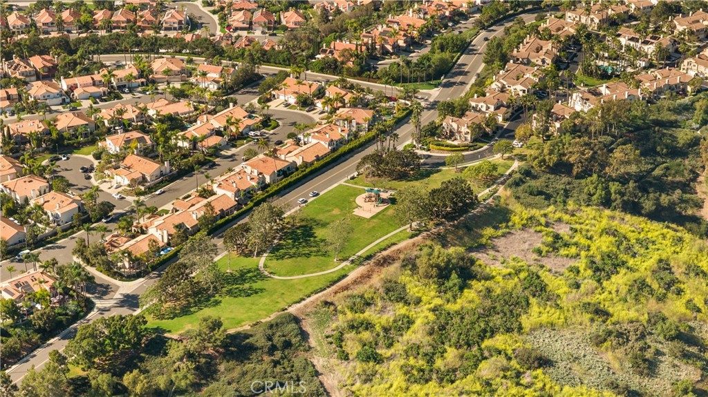 https://media.crmls.org/medias/4c0eeded-0456-41ef-b6c0-1ed87431120e.jpg?preset=X-Large