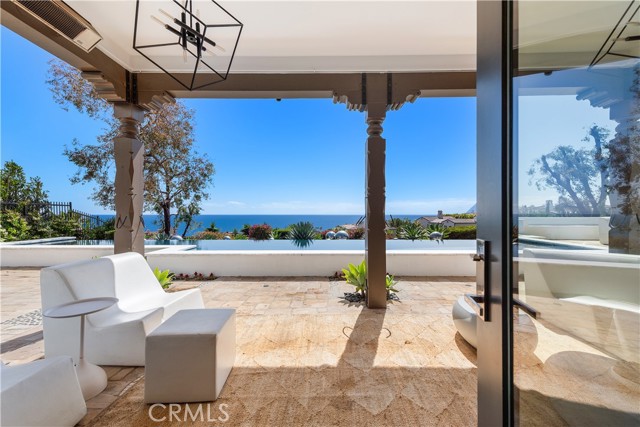 Detail Gallery Image 7 of 33 For 20 Gondoliers Bluff, Newport Coast,  CA 92657 - 5 Beds | 5/1 Baths