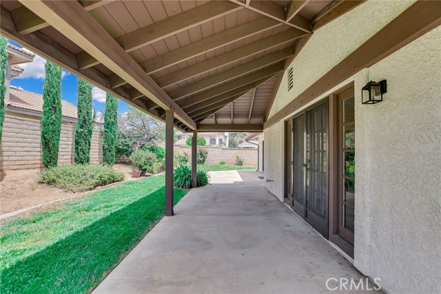 5697 Los Robles, La Verne CA: https://media.crmls.org/medias/4c0f266e-f992-4c28-b56f-7f126b6a038a.jpg