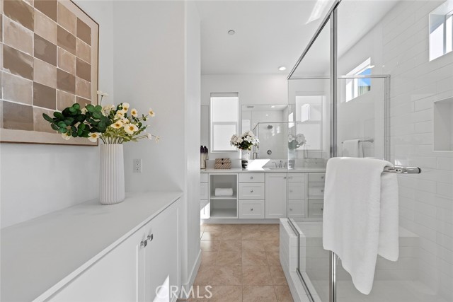 Detail Gallery Image 24 of 46 For 418 Lobata, Irvine,  CA 92618 - 4 Beds | 3/1 Baths